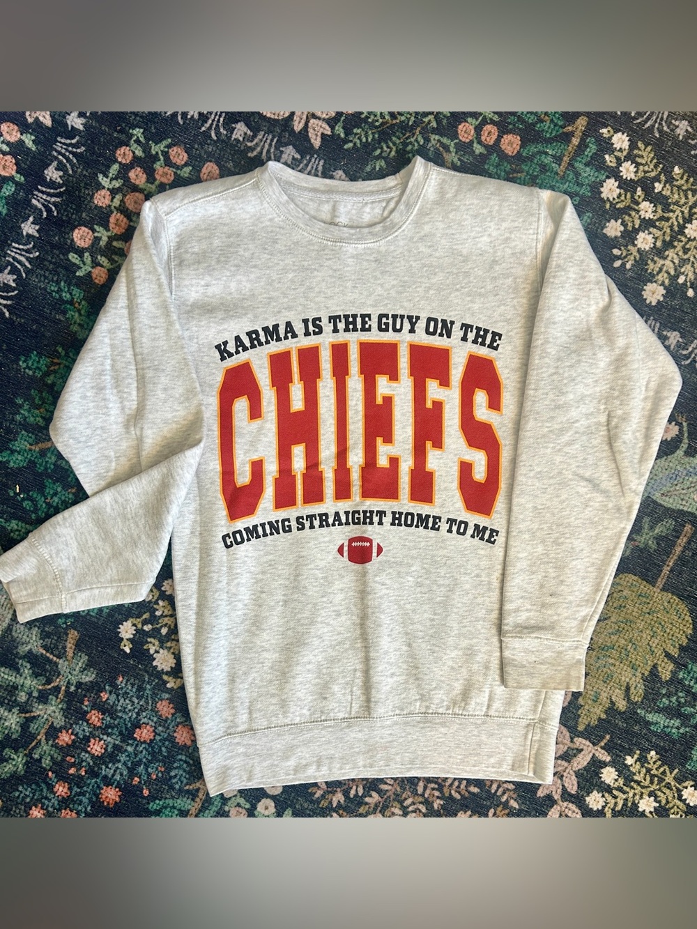 Taylor Swift Chiefs Crew Neck Sweatshirt by Lock The Label • Women’s Small